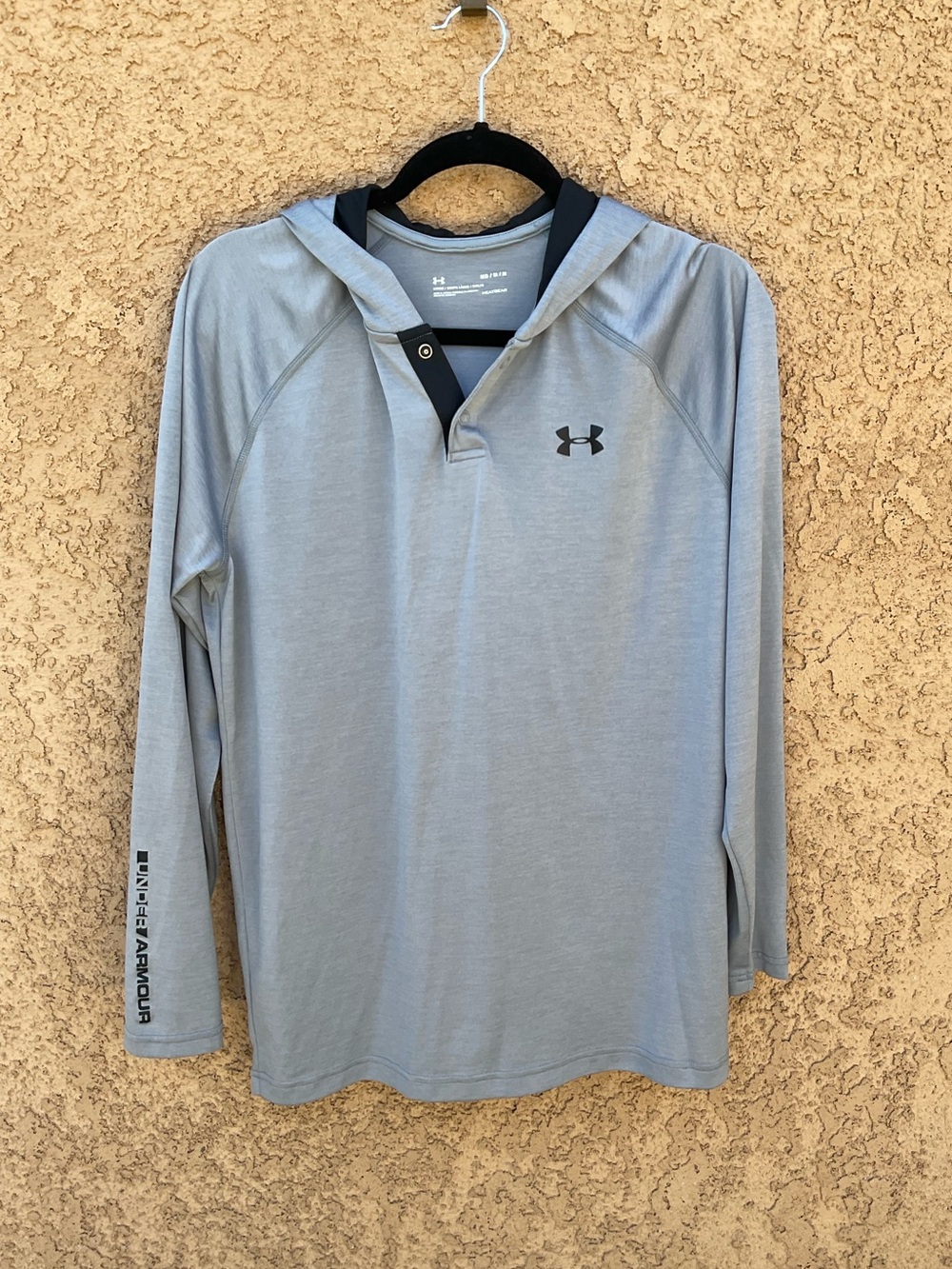 Under Armour HeatGear Hoodie 1/4 Snap Mens M Loose Long Sleeve Pullover Shirt